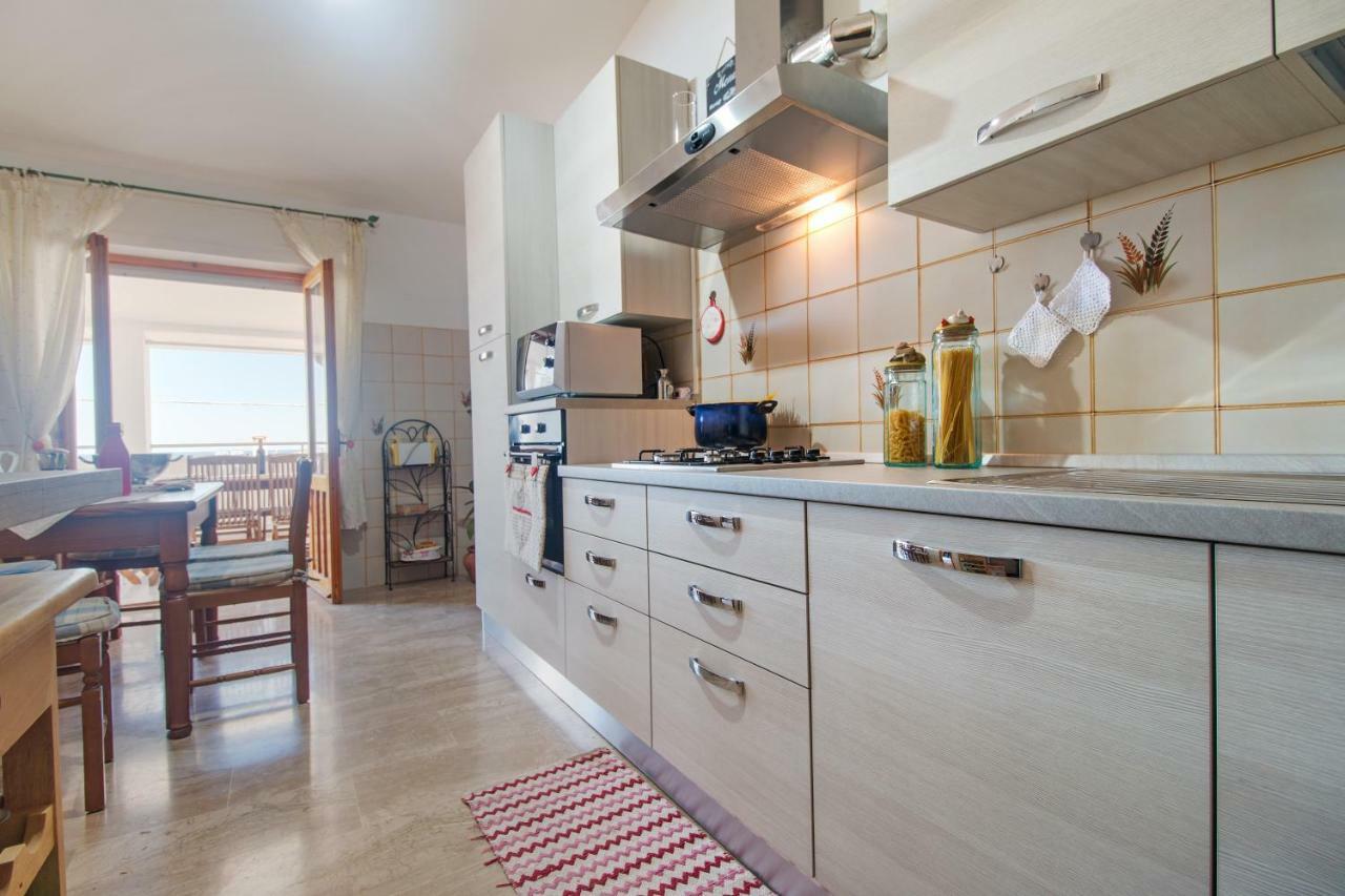 White Rose Suite Apartment Cala Gonone Buitenkant foto
